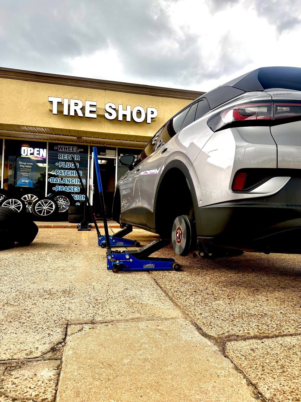 PALMA New and Used Tire Shop storefront